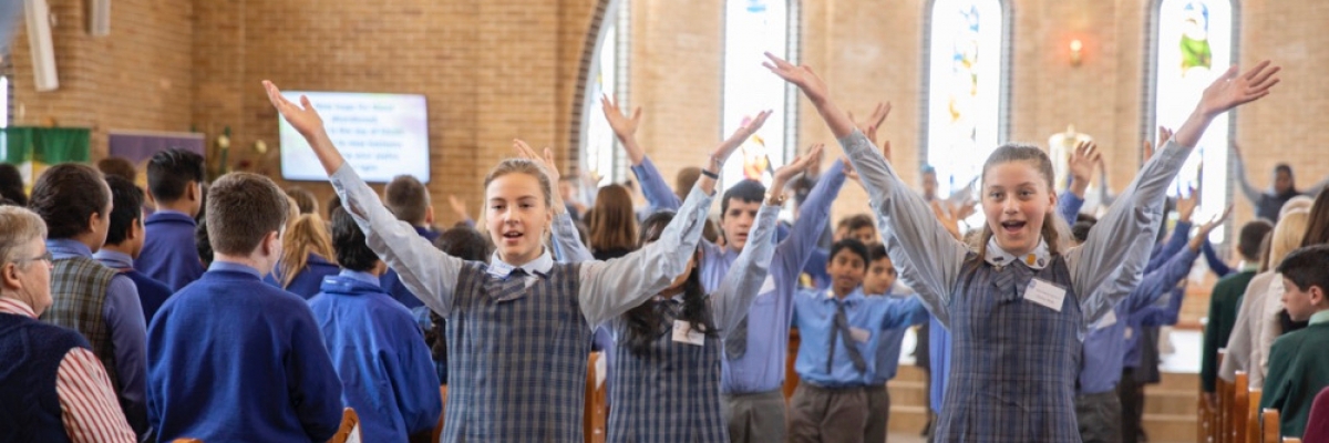 Diocese’s Year 6 students delight in Masses with the Bishop