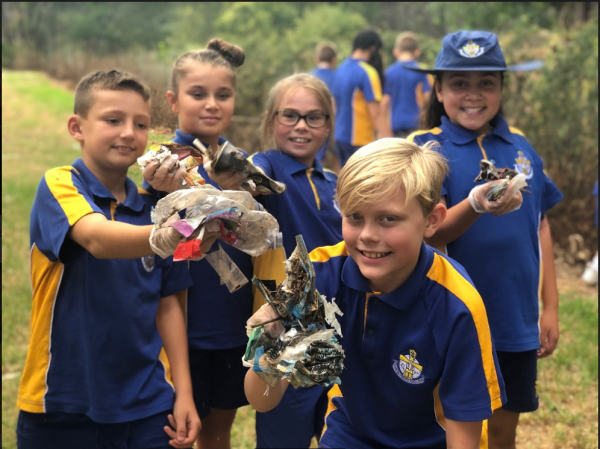 CEDoW schools glove up for Clean Up Australia Day